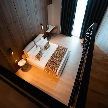 Grand Vm Conference & Θέρετρο *