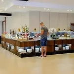 Grand Vm Conference & * Golem (Tirana)